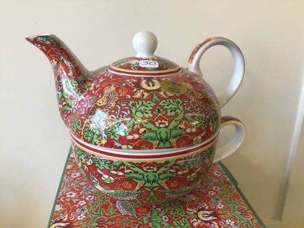 Tea in one Design Strawberry Thief rood