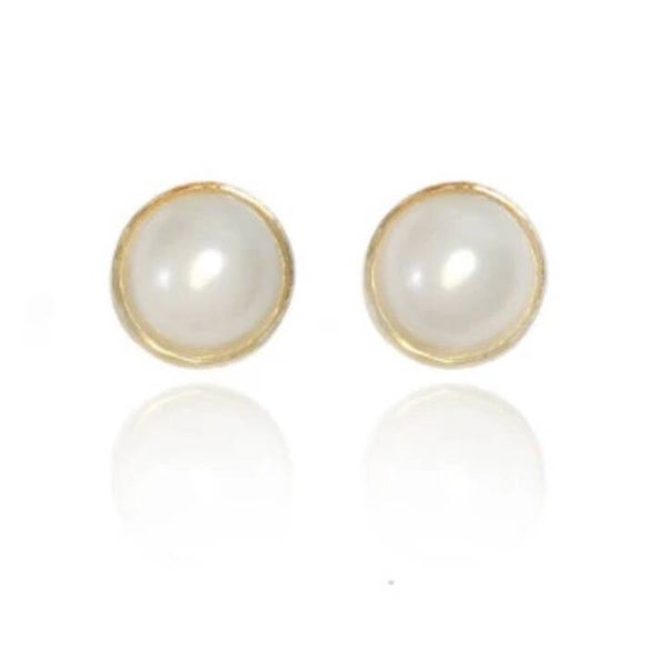 Marilia Capisani  Ronde parel oorbellen