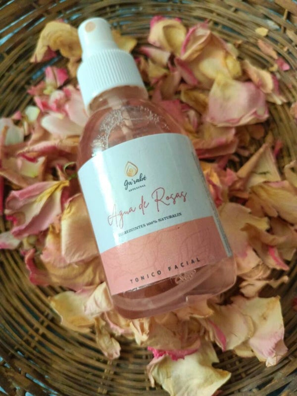 agua de rosas