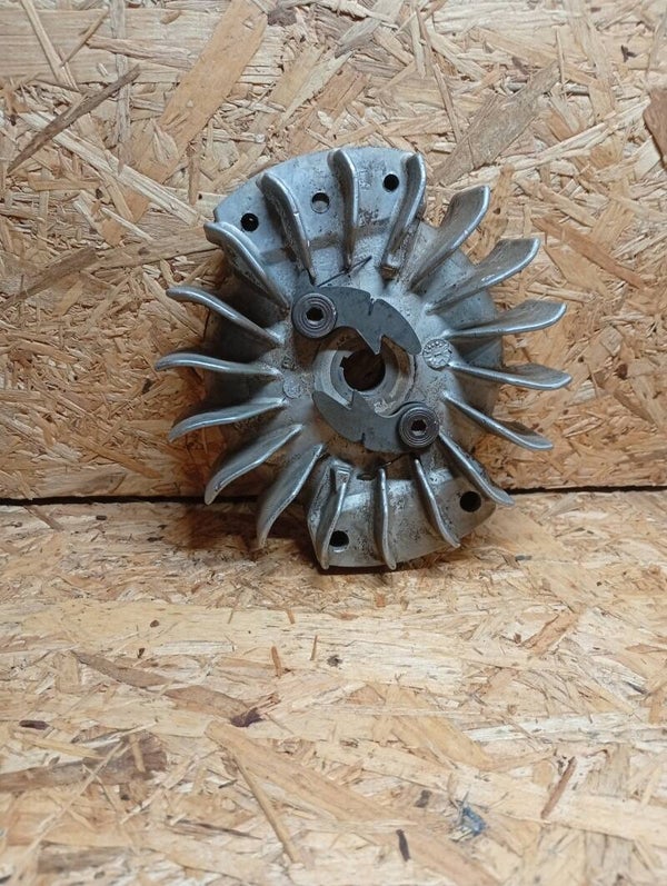 Volant magnétique jonsered 630 super 2
