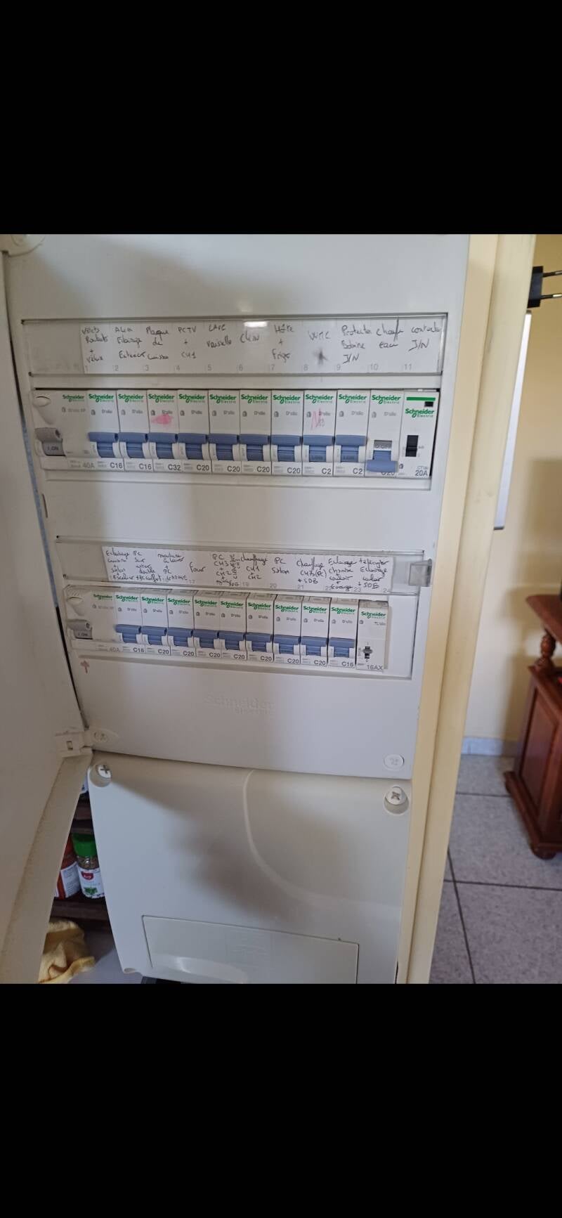 tableau electrique neuf avec renovation complete maison de village environ 80m2