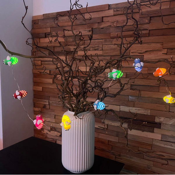 Bunte Glühwürmchen-Lichterkette