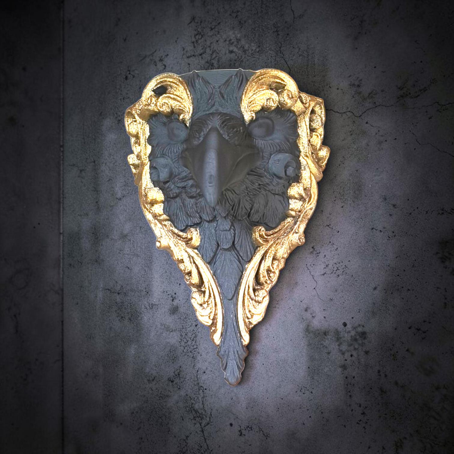 Raven hanging flower pot