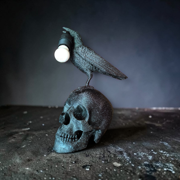 Raven skull light