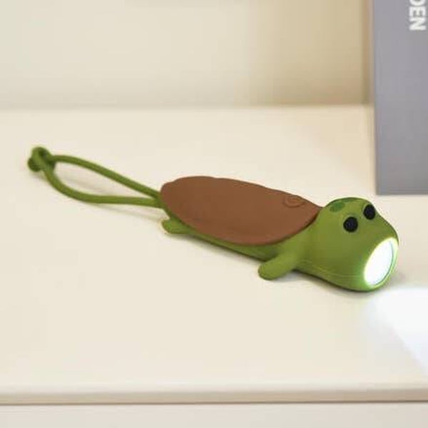 Winkee Taschenlampe Schildkröte – wiederaufladbar mit 2 Lichtmodi
