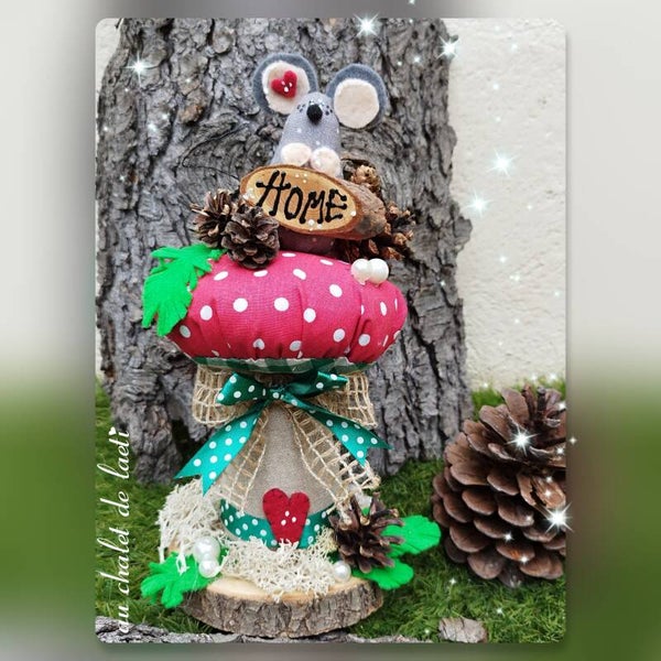 Champignon avec petite souris 🐁