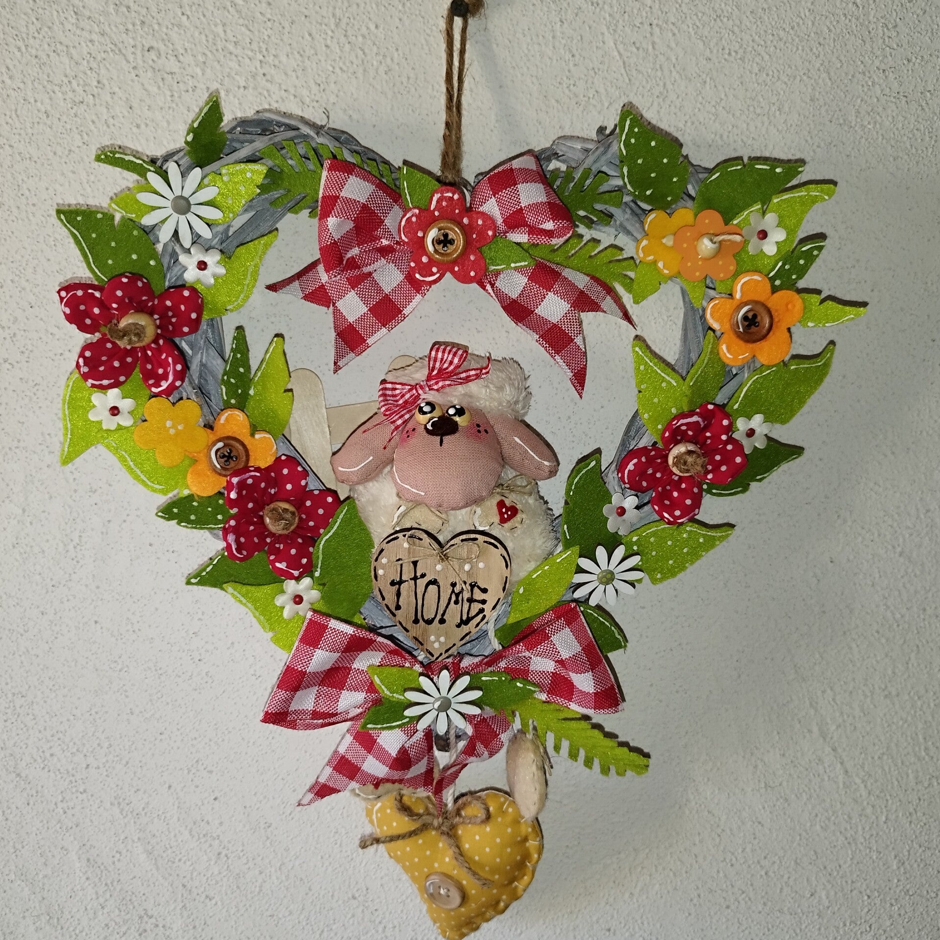 Couronne en coeur avec mouton