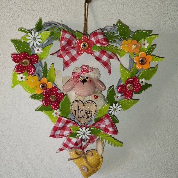 Couronne en coeur avec mouton
