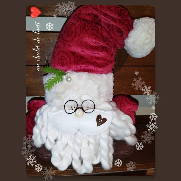 Beau père Noël en chausson