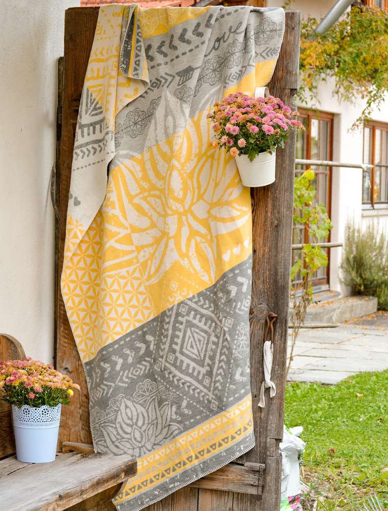 Kuscheldecke - Lotus - Spirit of OM