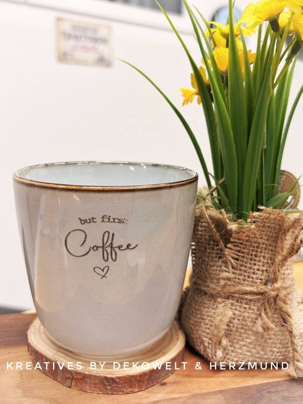 Kaffeebecher „But first coffee“