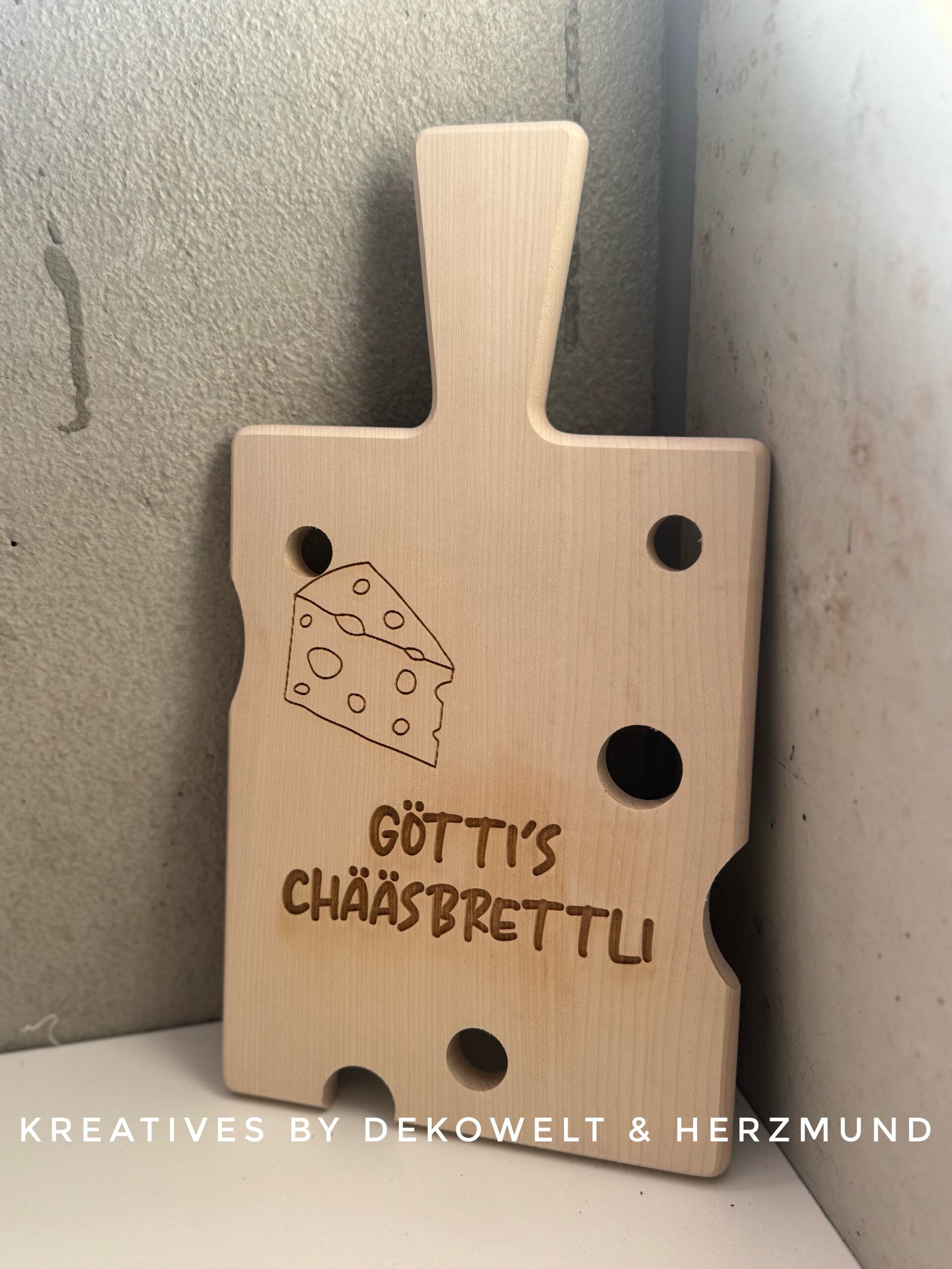 Käsebrett mit Gravur