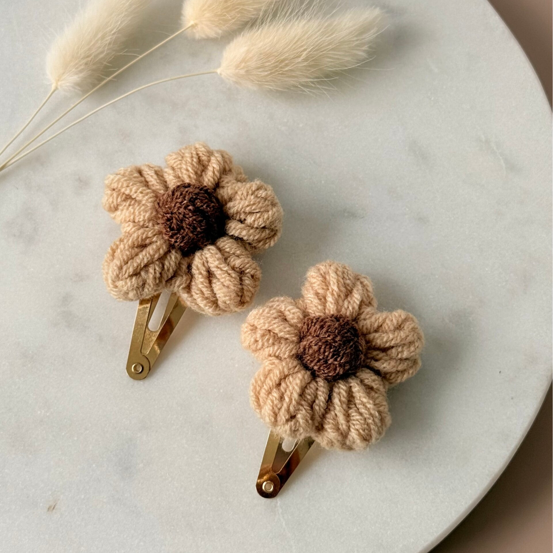 Soft Knit Clips Brown