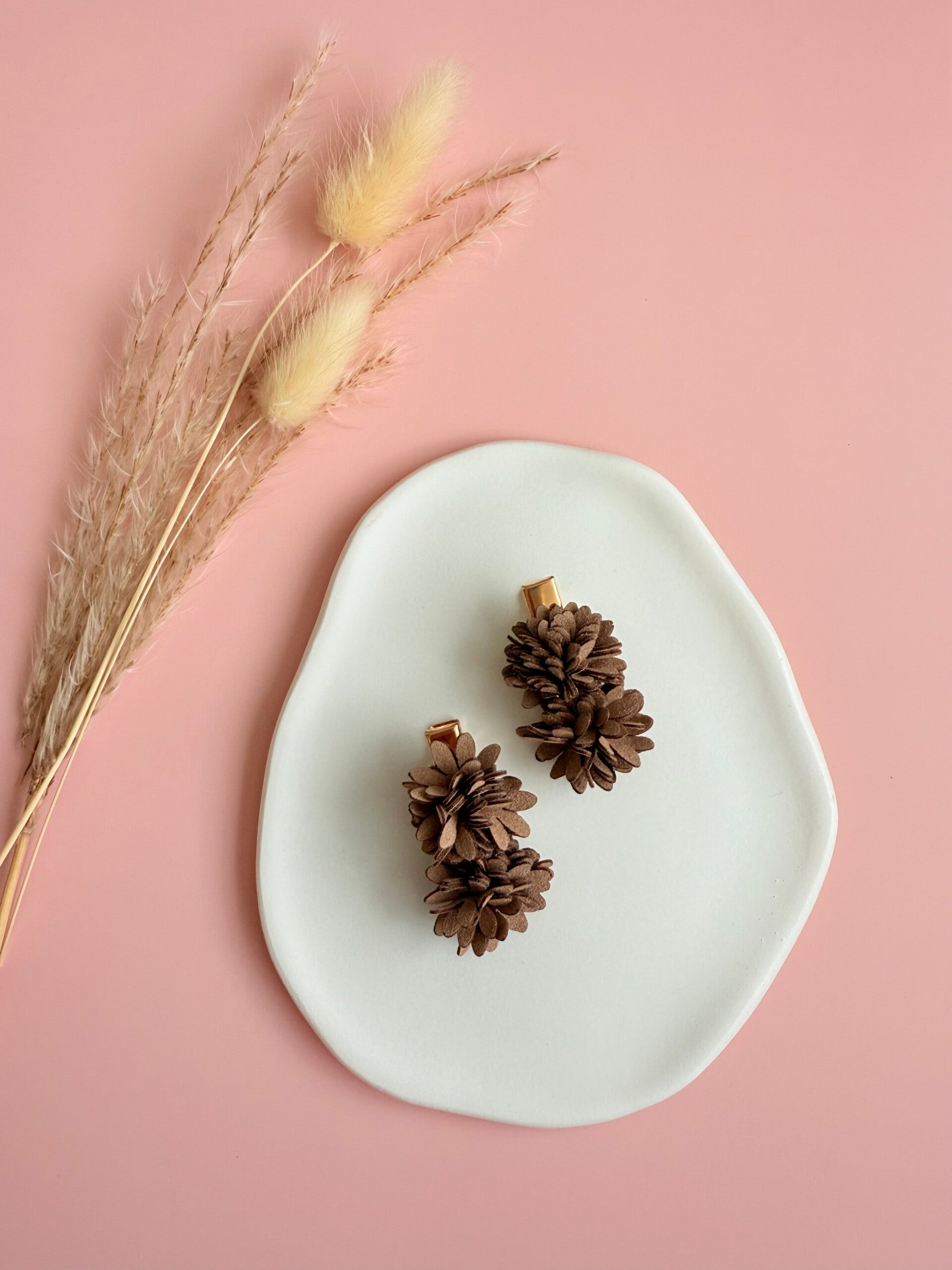 Duo pom pom bloemtjes bruin