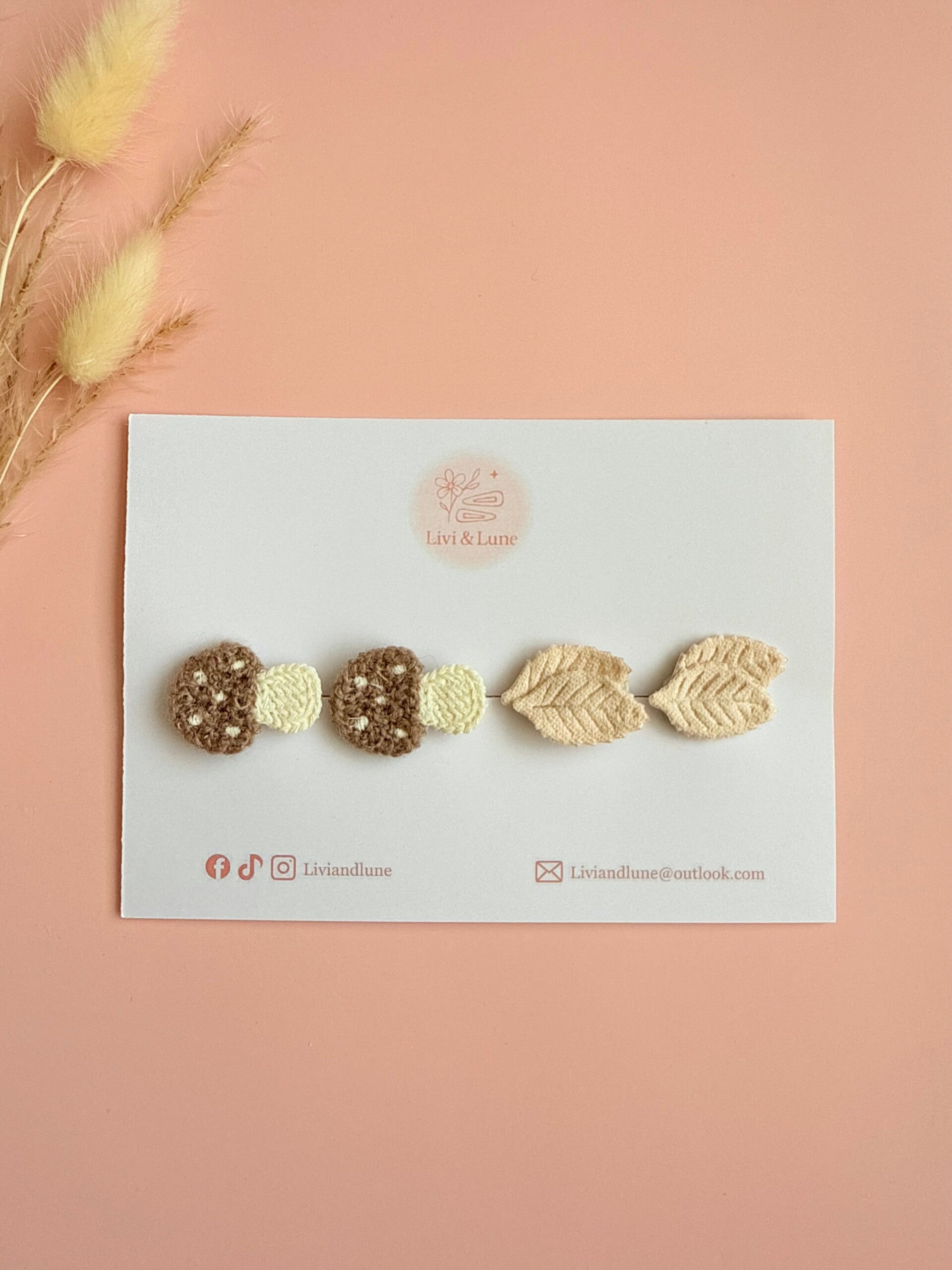 Paddenstoelen en blaadjes set