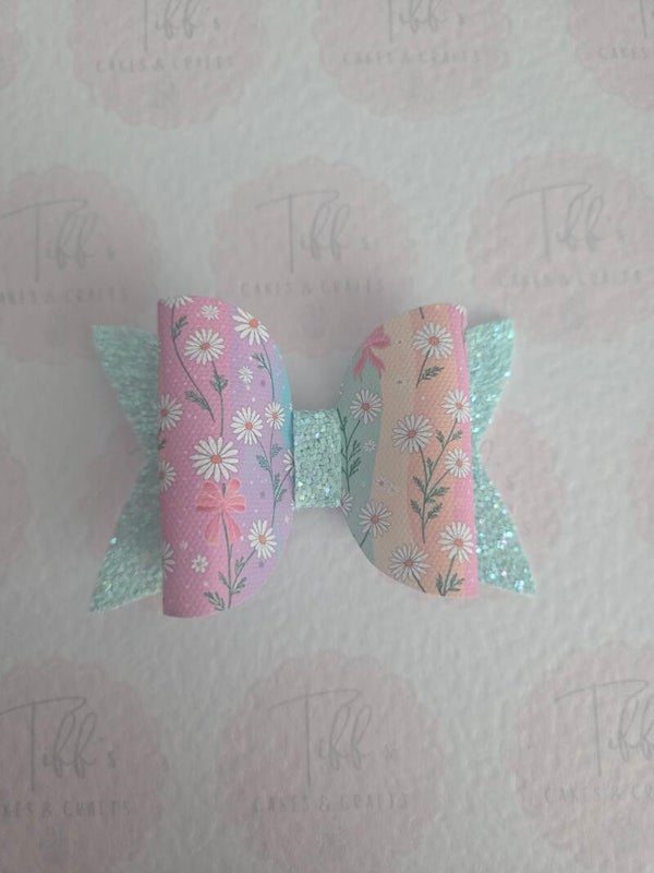 Daisy bow