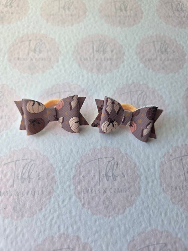 Brown pumpkin bobbles - SET OF 2