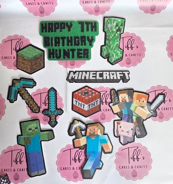 Minecraft cake topper & charm set