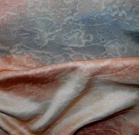 Soie brillante joliment tissée saumon/crème/bleu fumé 160x37cm