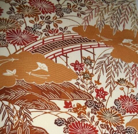 40x34cm soie antique, chirimen