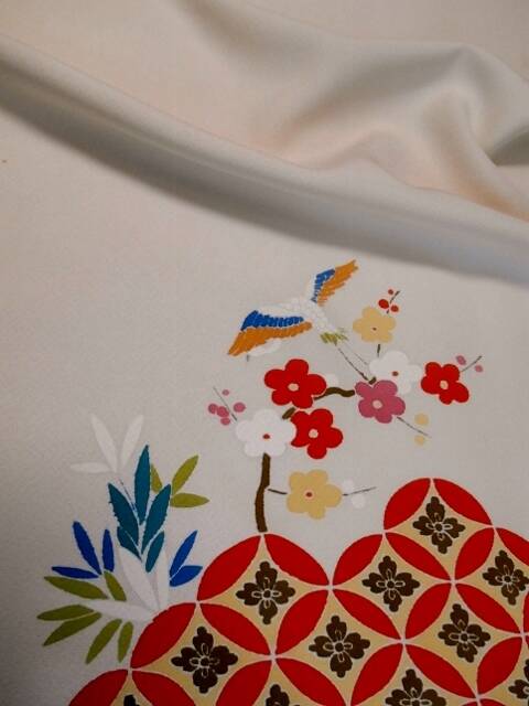 Coupon avec grue et fleurs peintes à la main 100x36cm