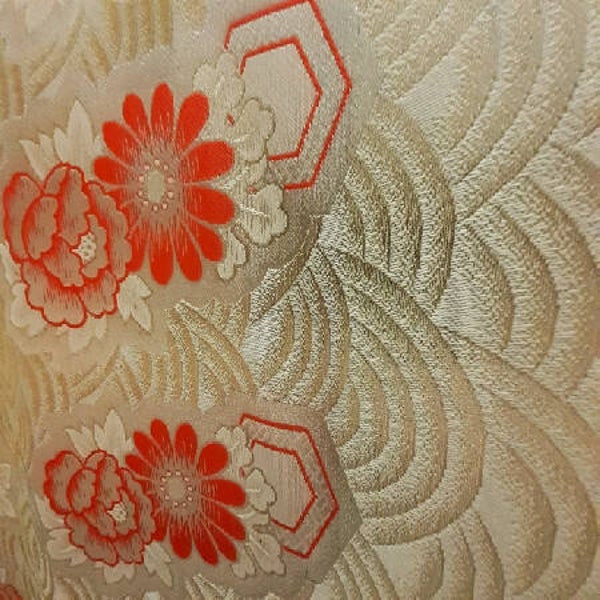 Brocart de soie dorée du temple bouddhiste japonais Kinran 50x100cm