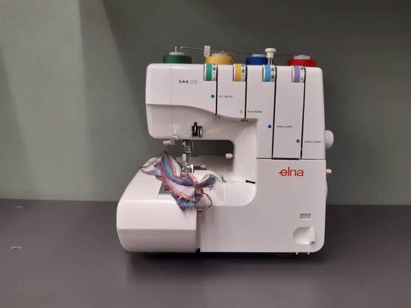 Elna 544DE lockmachine