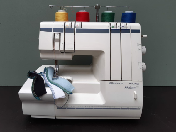 Husqvarna Huskylock  905