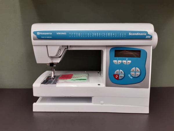 Husqvarna  Viking Scandinavia 200