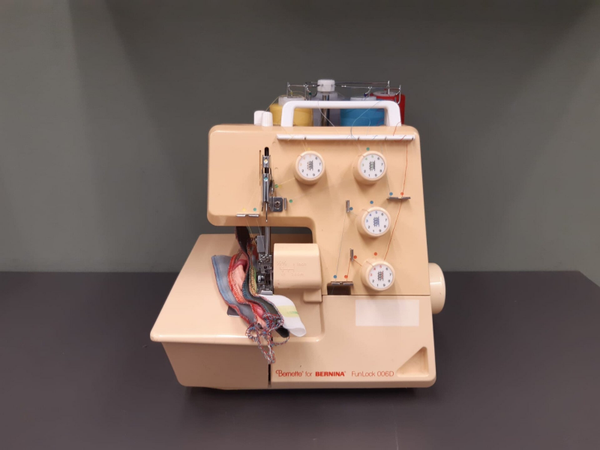 Bernette Funlock 006D (bernina)