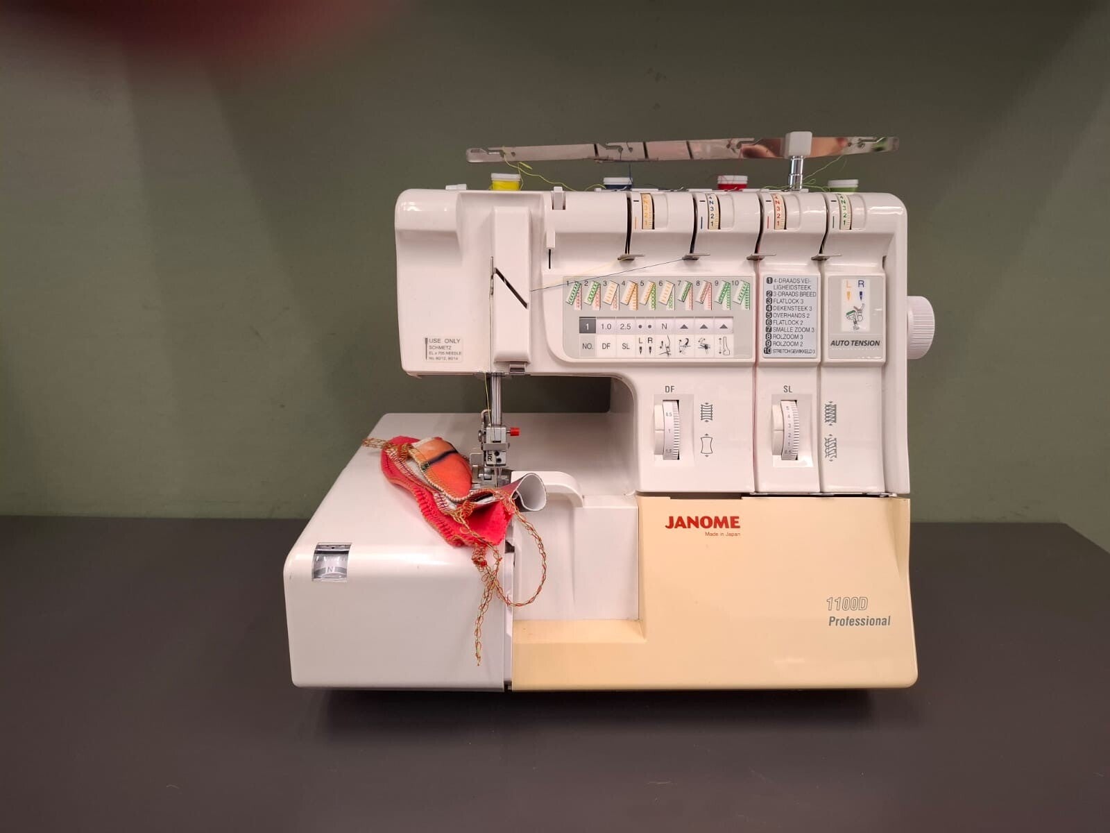 Janome 1100D Professional