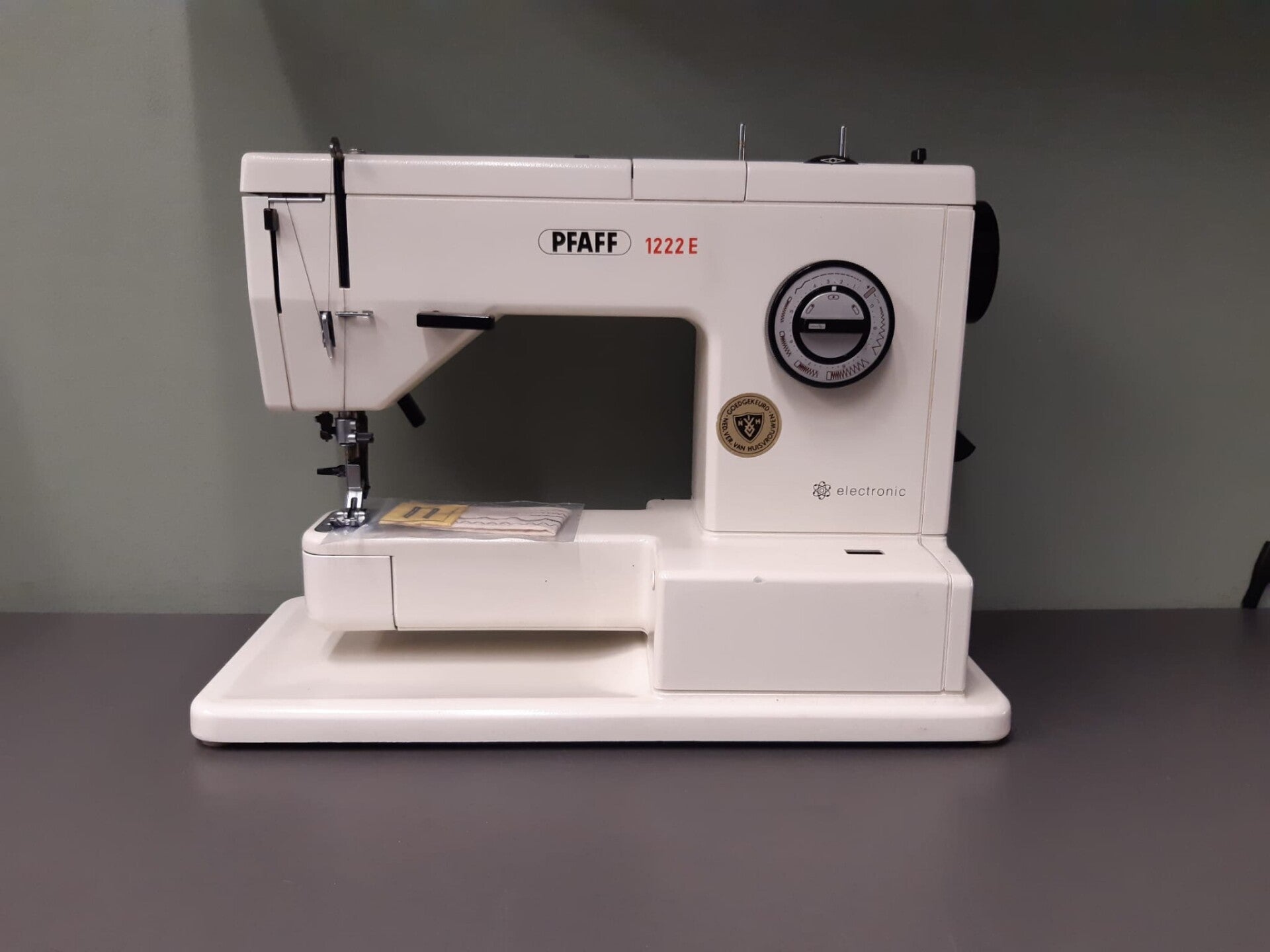 Pfaff 1222e  met IDT