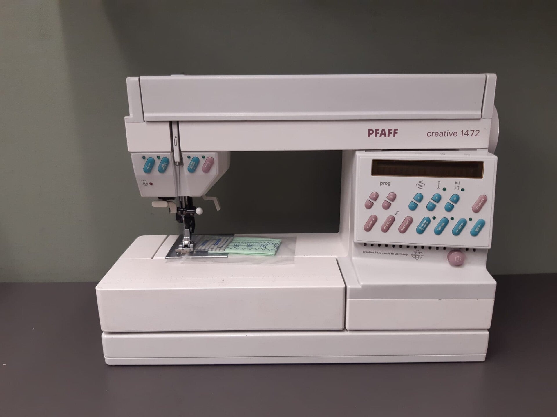 Pfaff creative 1472