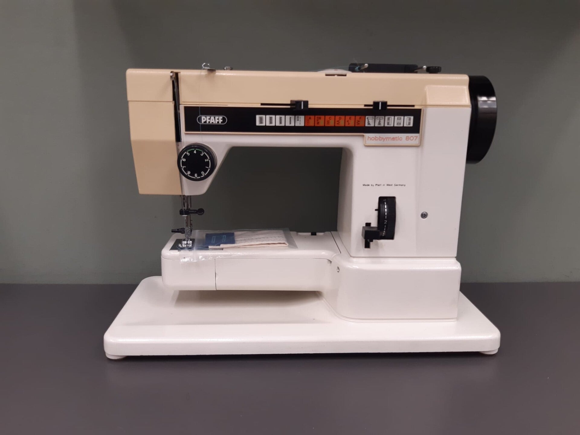 Pfaff Hobbymatic 807