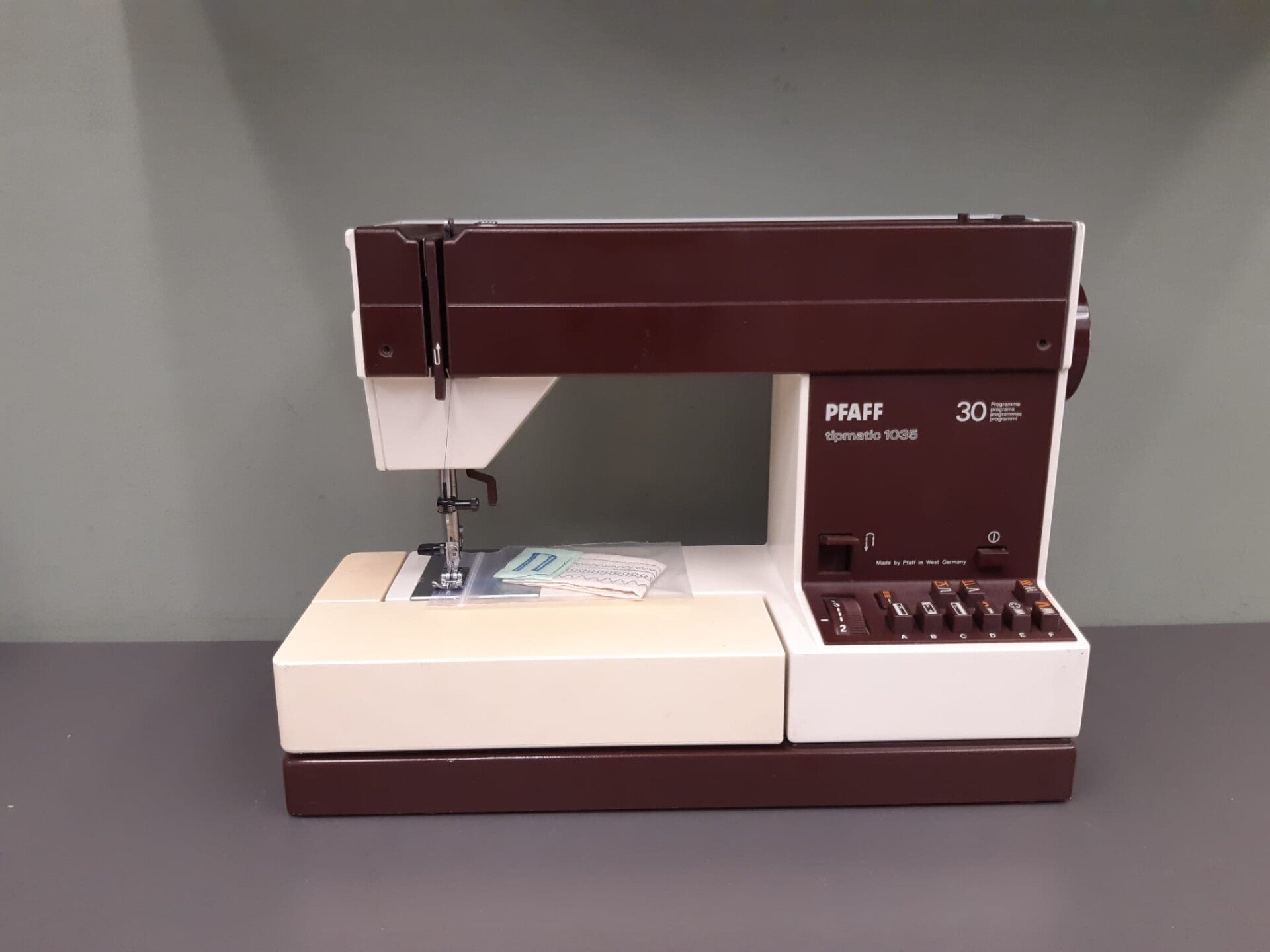 Pfaff tipmatic  1035