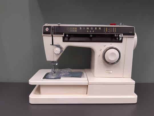 Singer 7106 Singer / Naaimachines | NaaimachineWebwinkel.nl