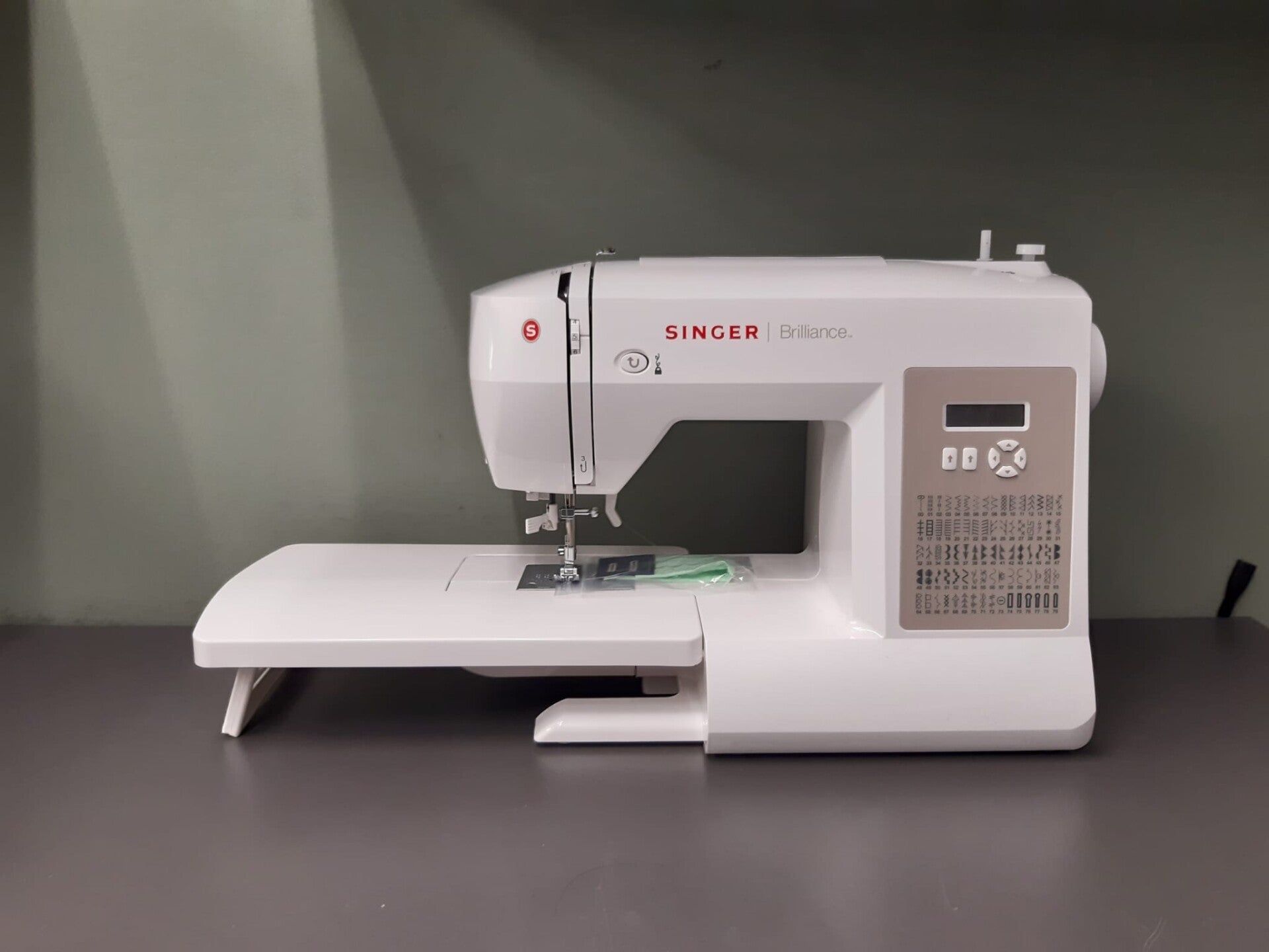 Singer Brillance 6180