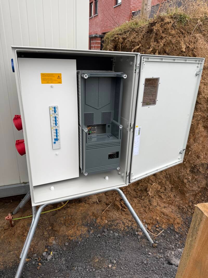 Pose armoire de chantier - Ecaussine