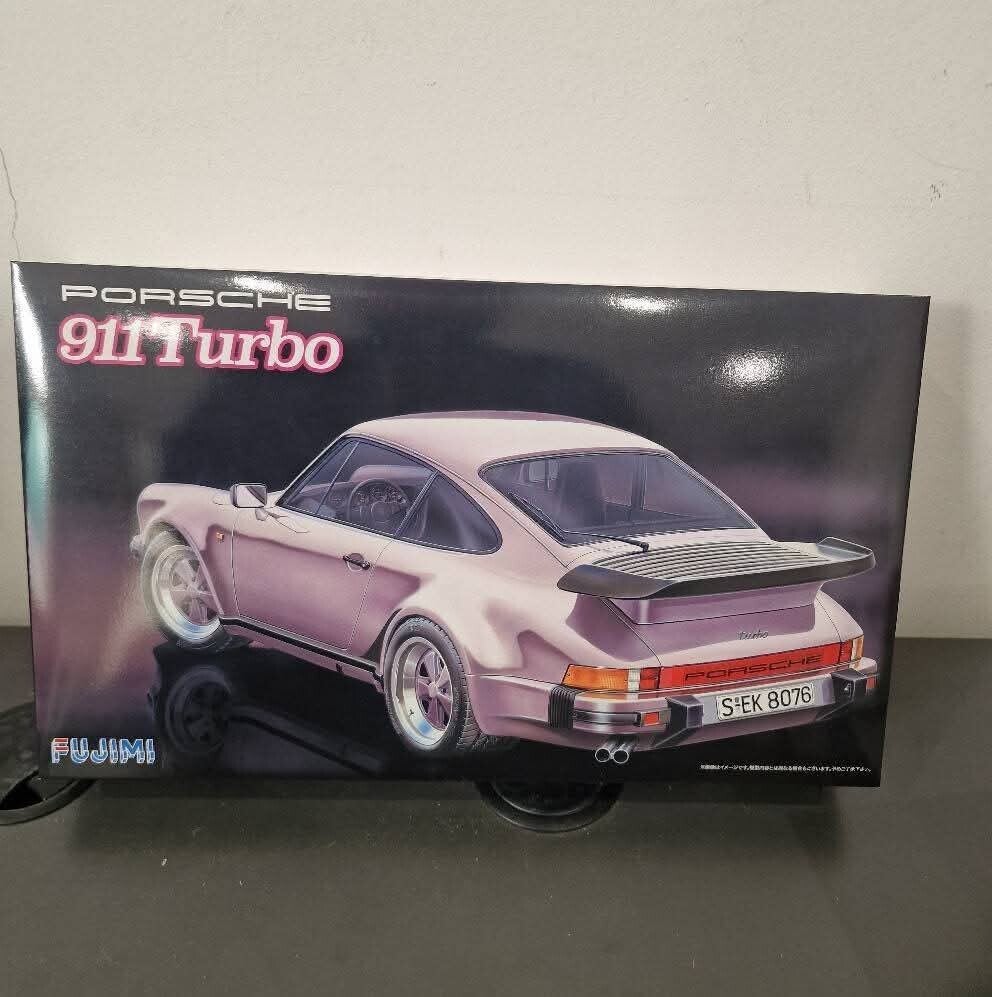 Porsche 911 model kit