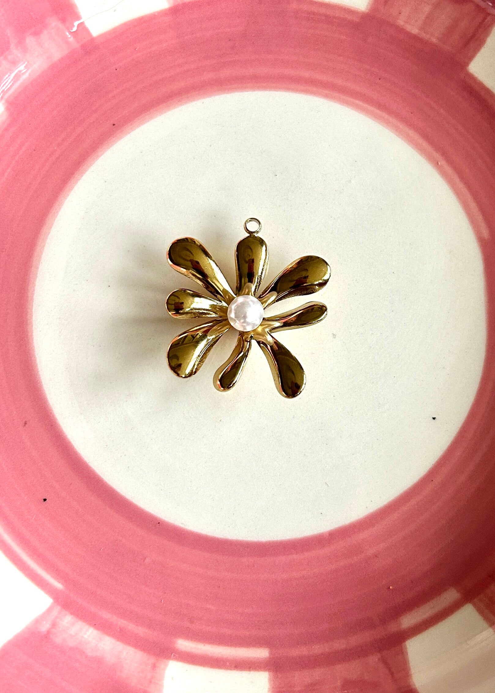 Pearl Flower Bedel