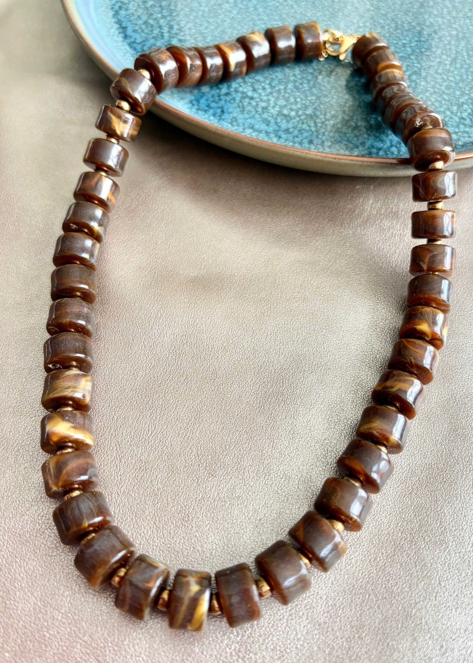 Autumn Glow - ketting falling for you - bruin