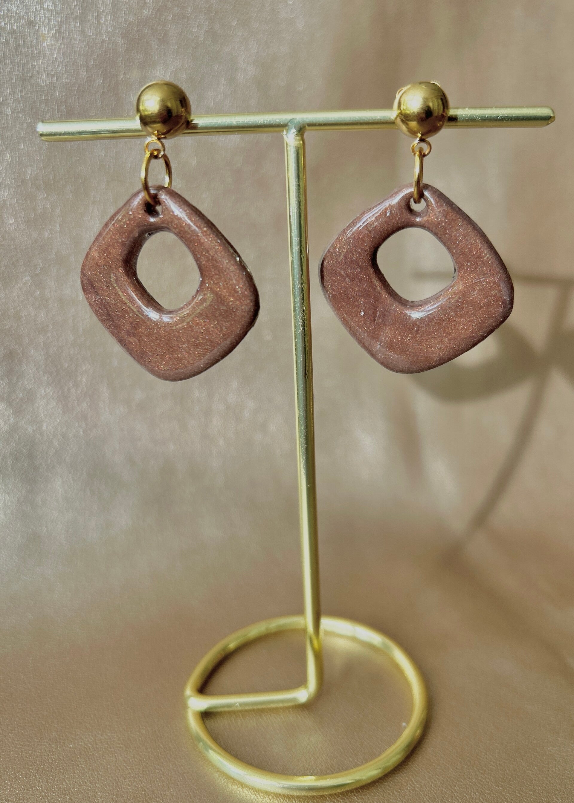 Ziss Party oorbellen - Noa Bruin Glitter