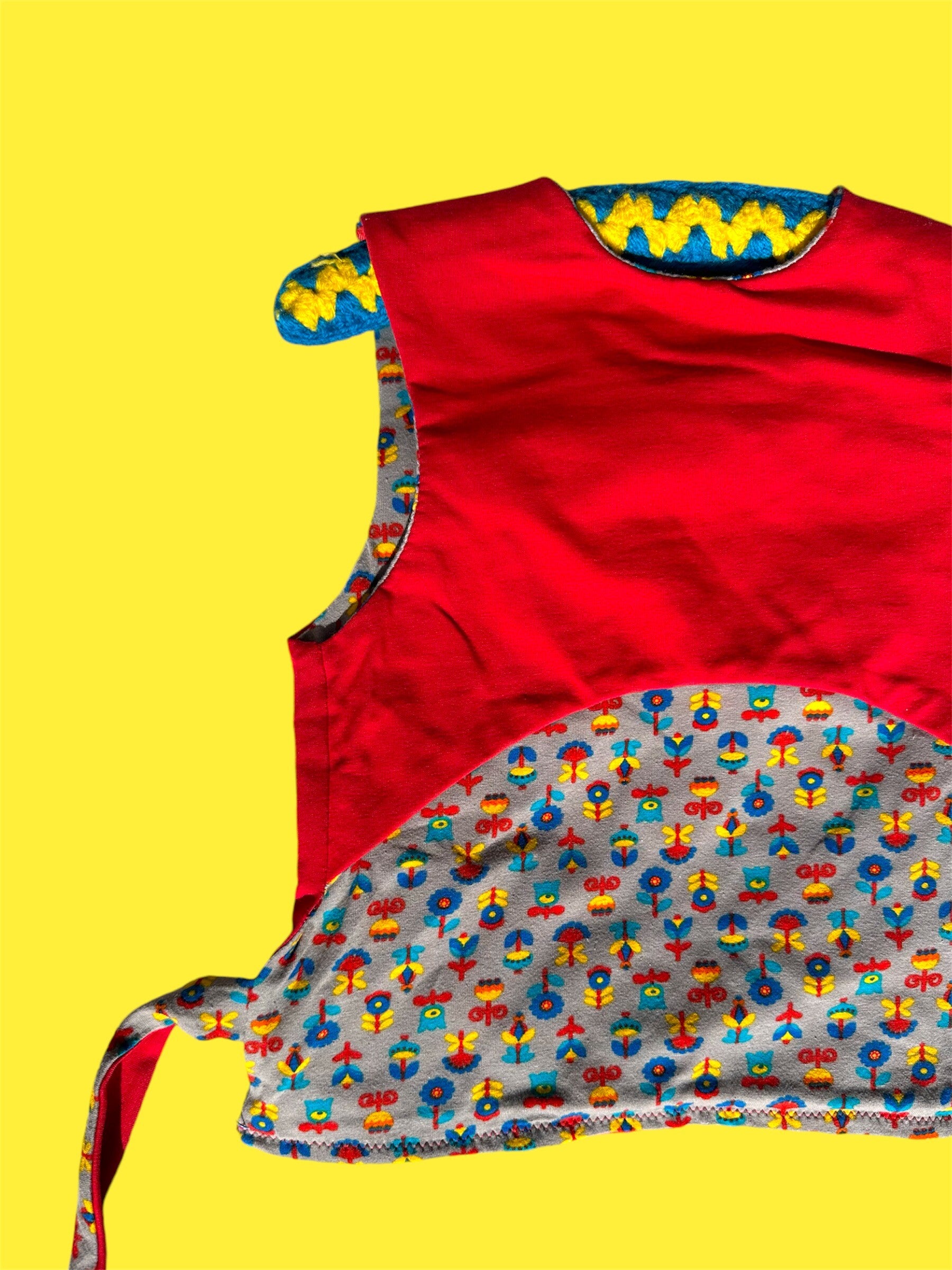 Flower garden top (red, size XS)