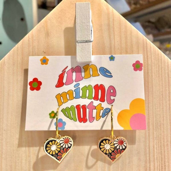Retro hearts