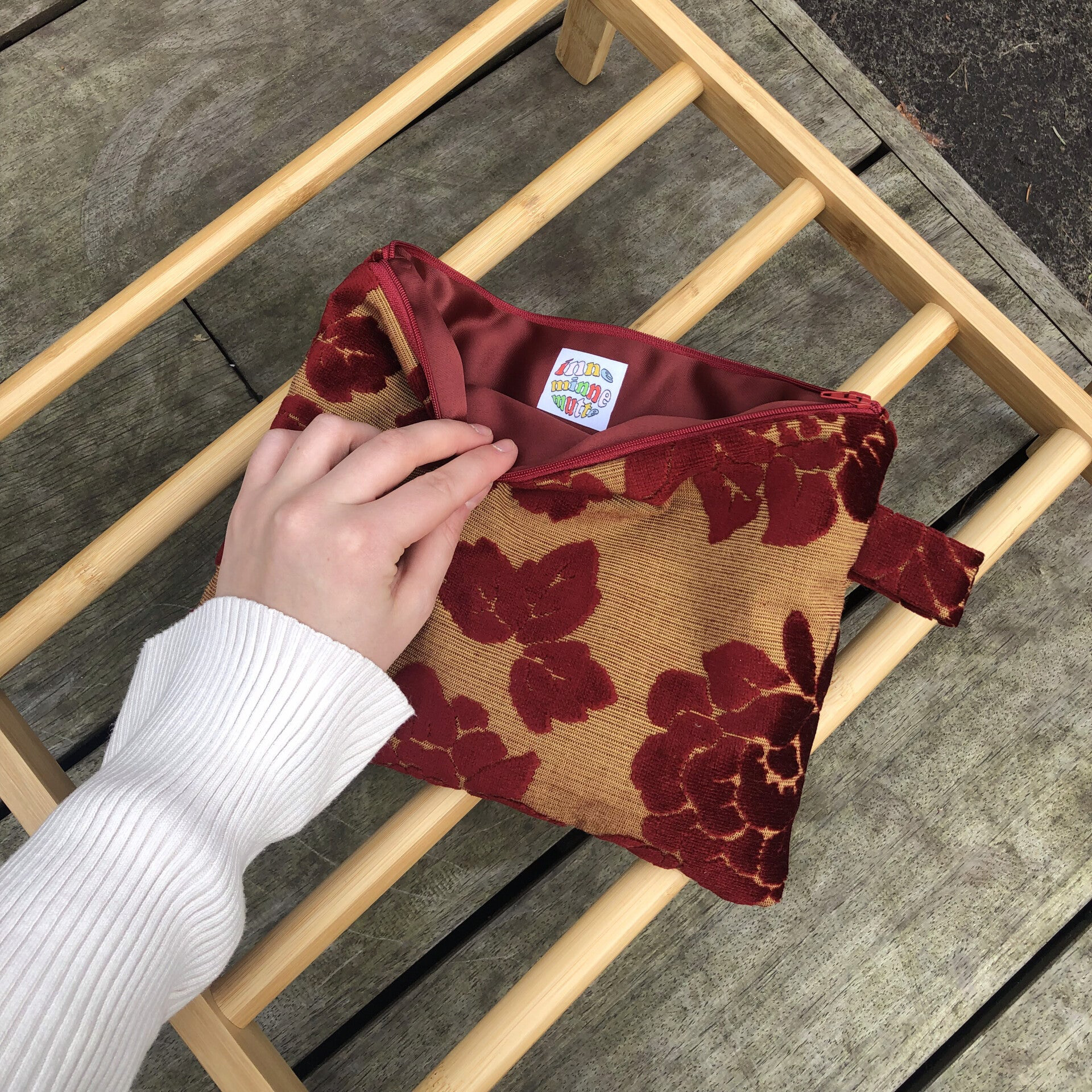 Rose pouch sleeve