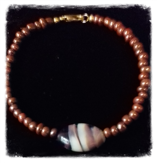 9008 armband