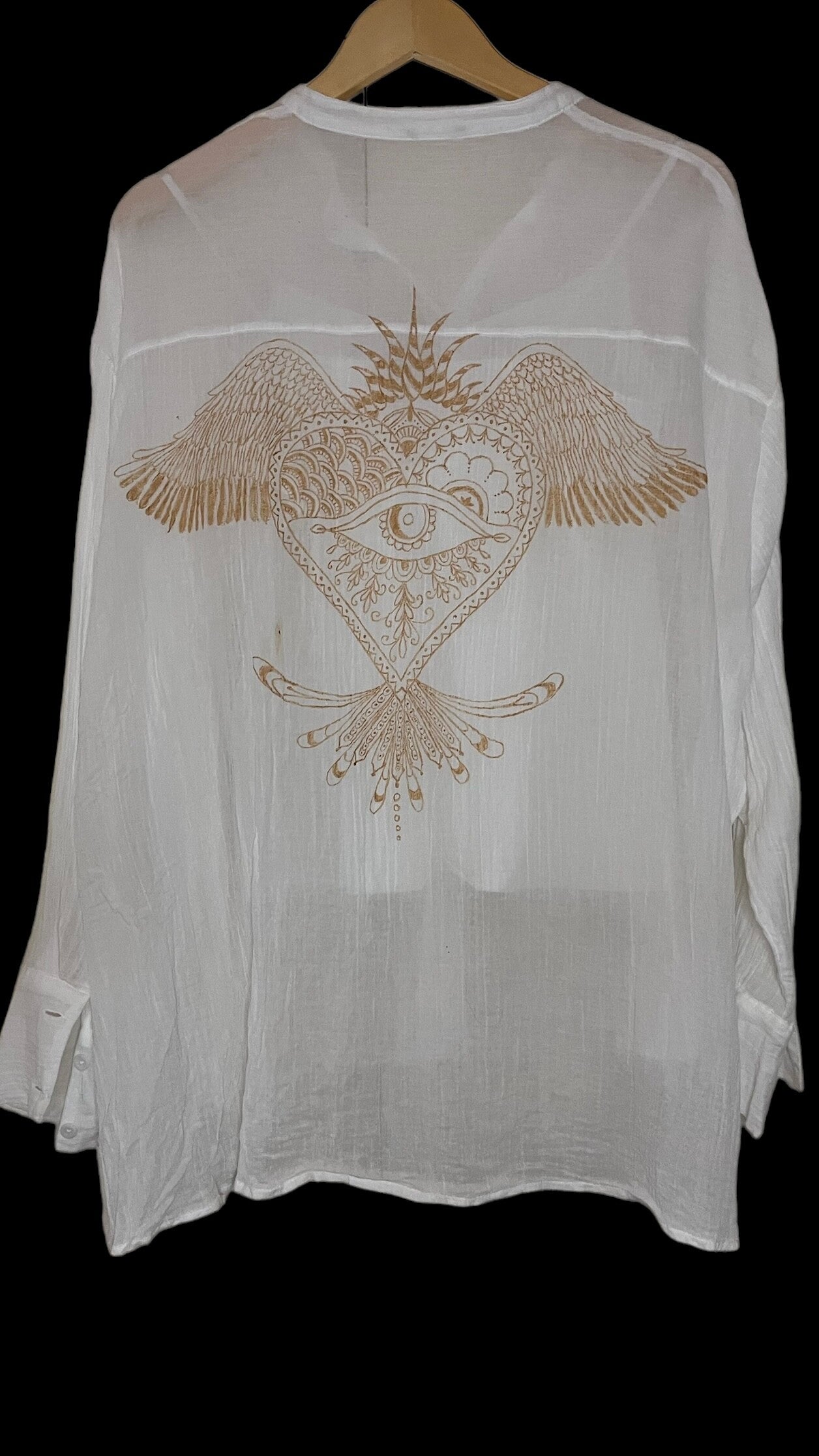 Handpainted, wit shirt Ex Voto