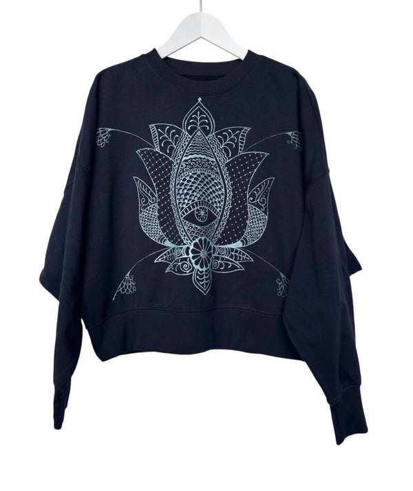 Handpainted heerlijke sweater Lotus