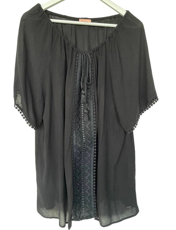 Vintage tunic with embroidery
