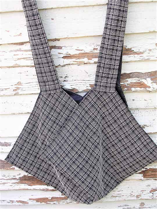 'ORIGAMI' SPACIOUS SLOUCH BAG A